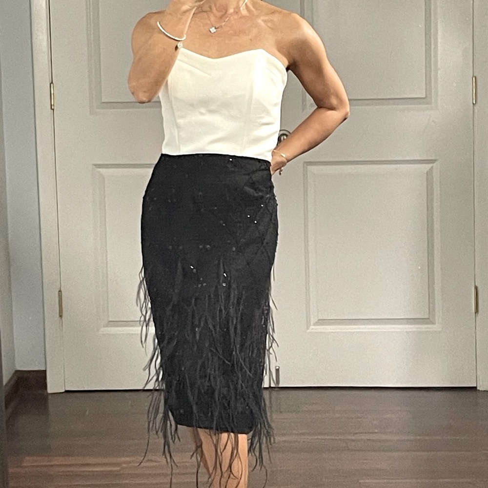 Rickie Freeman Vintage Feather Sequin Embellishing  Skirt size 8